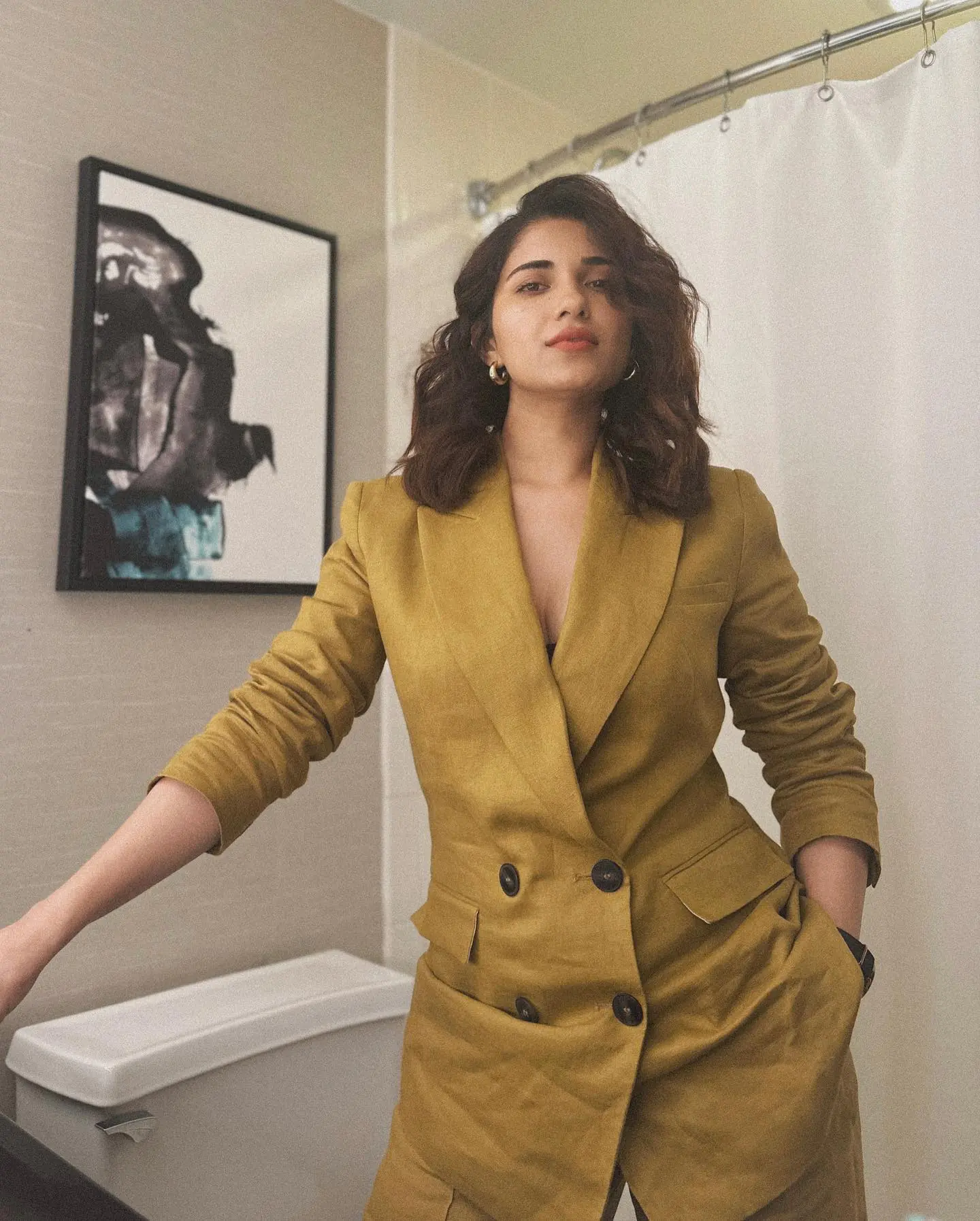 Ruhani Sharma - ruhani-sharma-hot-8.webp